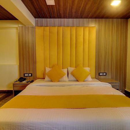 Hotel Priceless Bombaim Exterior foto
