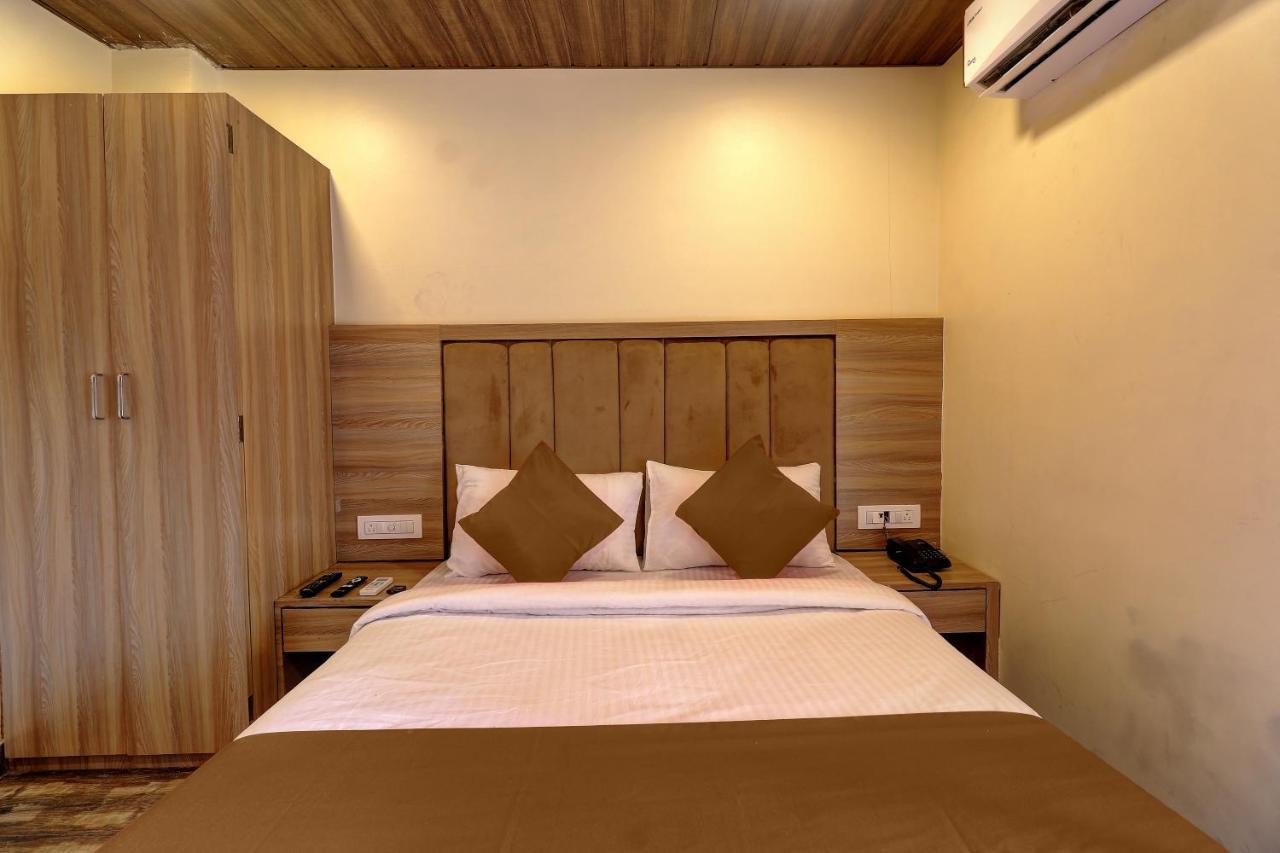 Hotel Priceless Bombaim Exterior foto